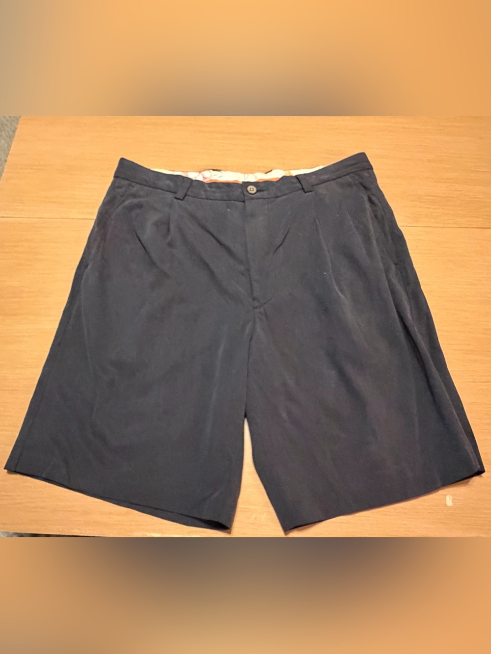 Tommy Bahama Black Men’s Chino Shorts - Picture 1 of 3